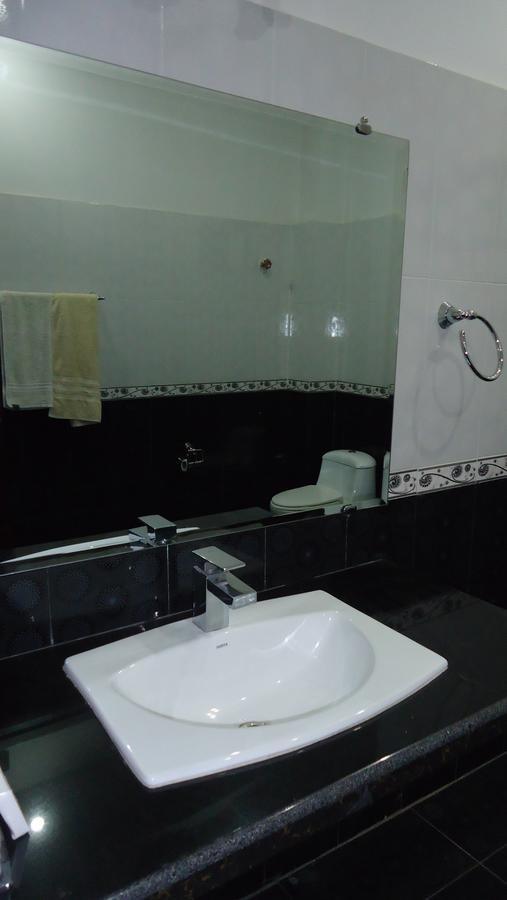 Midway Hotel & Restaurant Sadiqabad Exterior foto